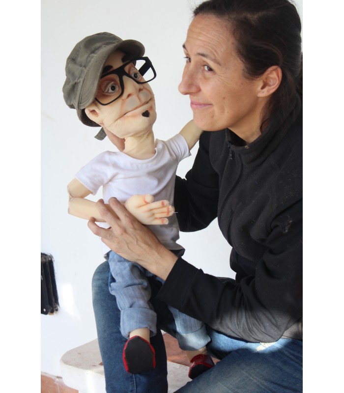 CARICATURAS E MARIONETAS