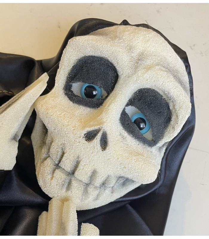 LARGE PUPPET SKULL PUPPET
