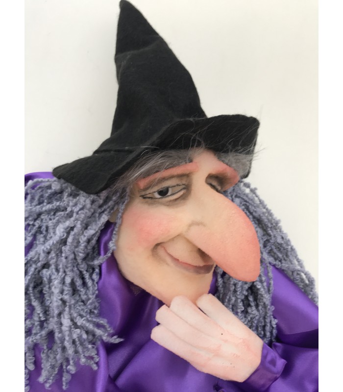 LARGE GESTURAL WITCH PUPPET