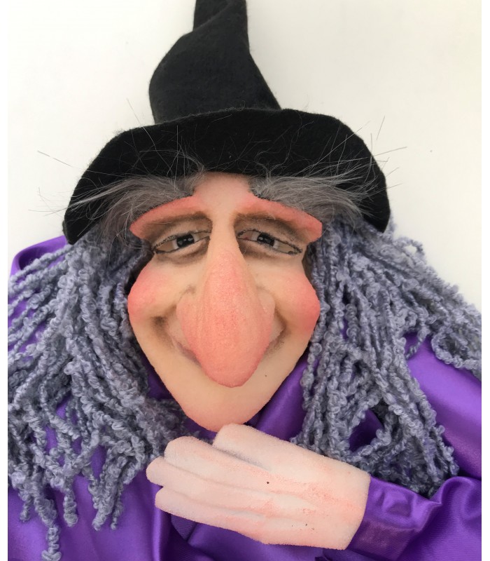 LARGE GESTURAL WITCH PUPPET